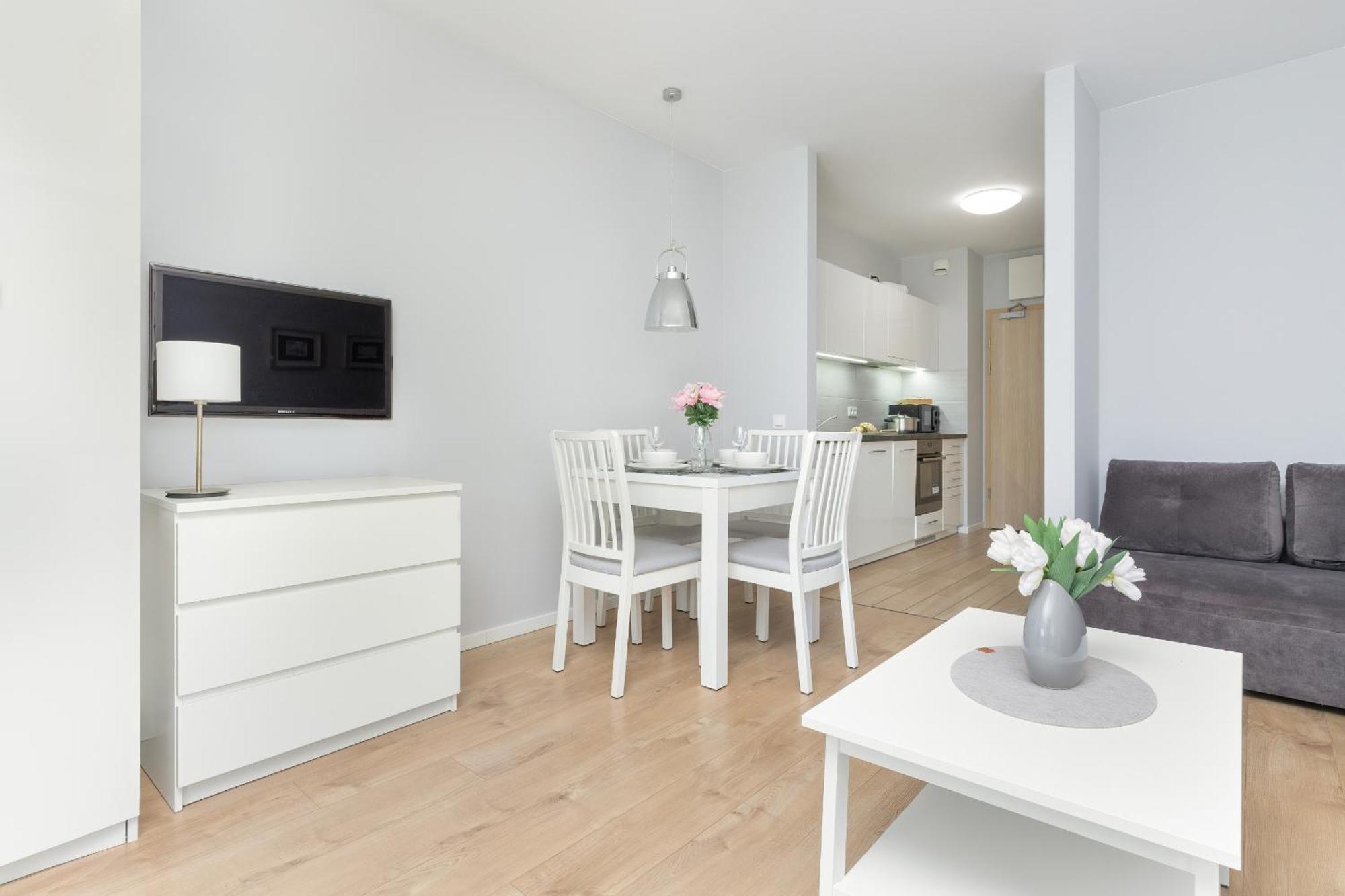 Apartament Przytulne Z Balkonem & Parkingiem By Rent Like