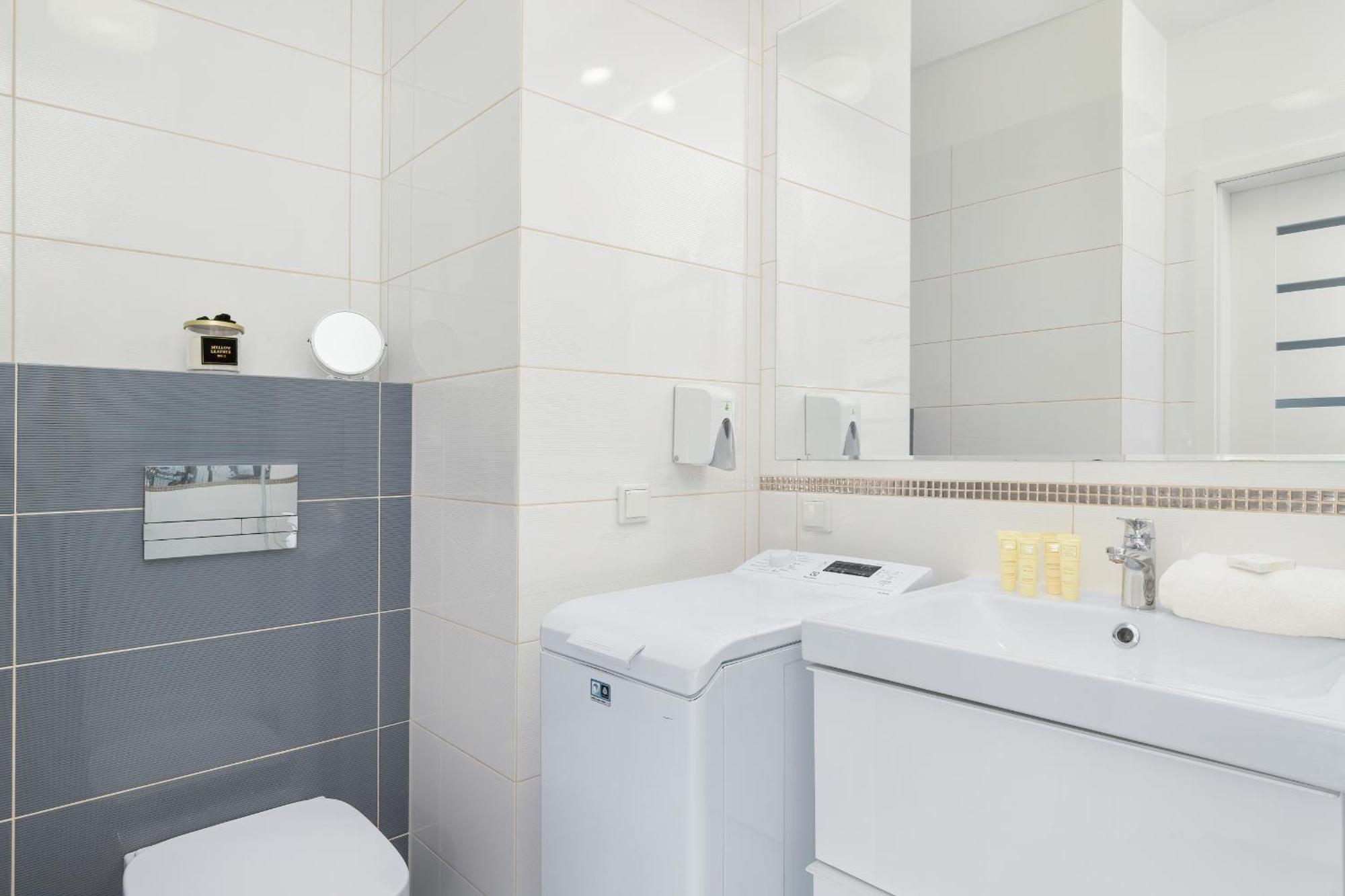 Przytulne Z Balkonem & Parkingiem By Rent Like Apartament